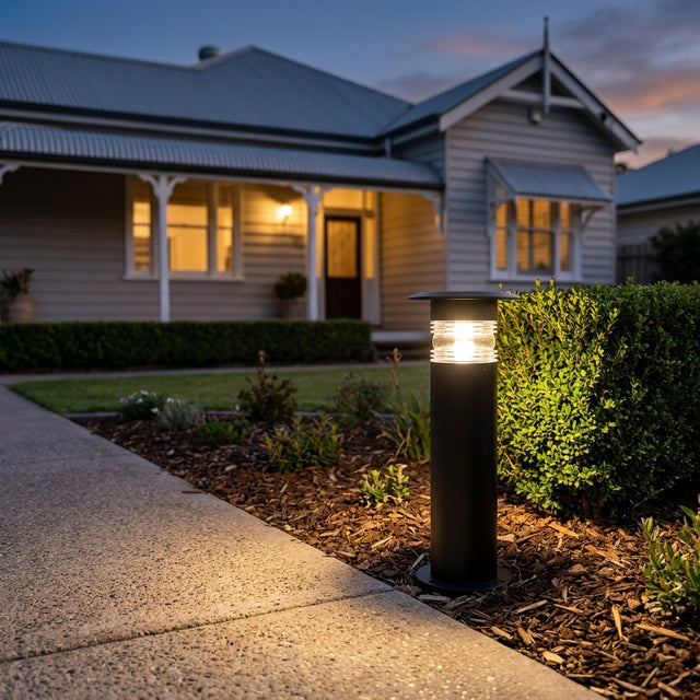 Commercial Die-Cast Solar Bollard Black