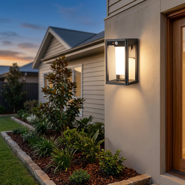 Smart Solar Wall Light