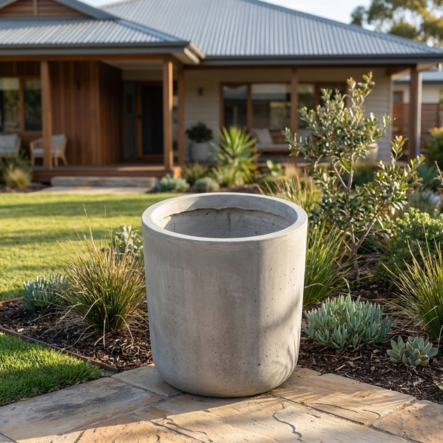 StoneLite Romano Round Pot - Various sizes available